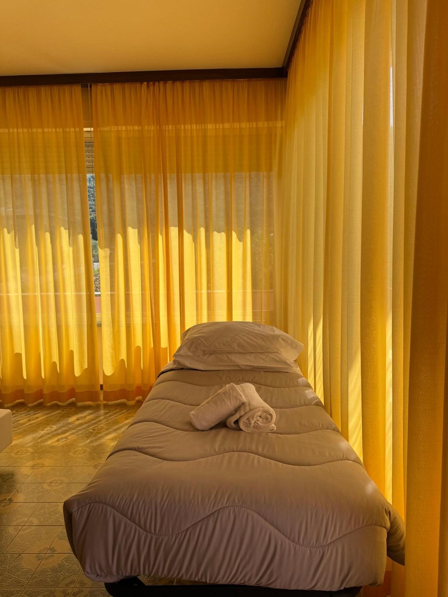Hotel Diana ريفا ديل غاردا المظهر الخارجي الصورة